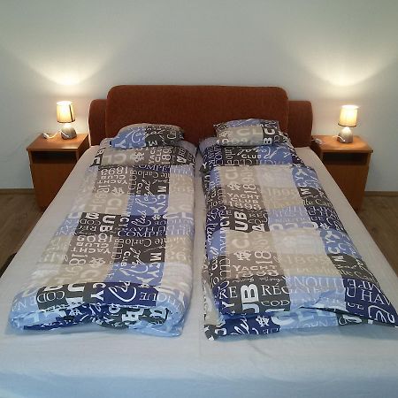 Deak Vendeghaz Apartman Hotel Hajdúszoboszló Zewnętrze zdjęcie