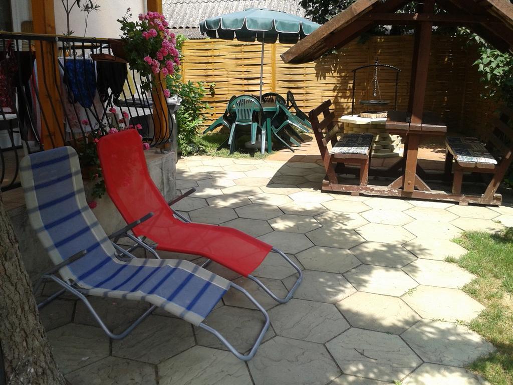 Deak Vendeghaz Apartman Hotel Hajdúszoboszló Zewnętrze zdjęcie
