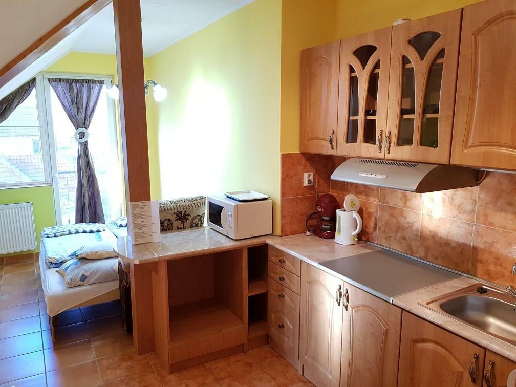 Deak Vendeghaz Apartman Hotel Hajdúszoboszló Zewnętrze zdjęcie